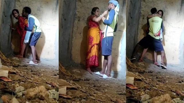 Horny Majdoor Ne Bhabhi Ko Khade Khade Chod Diya Viral